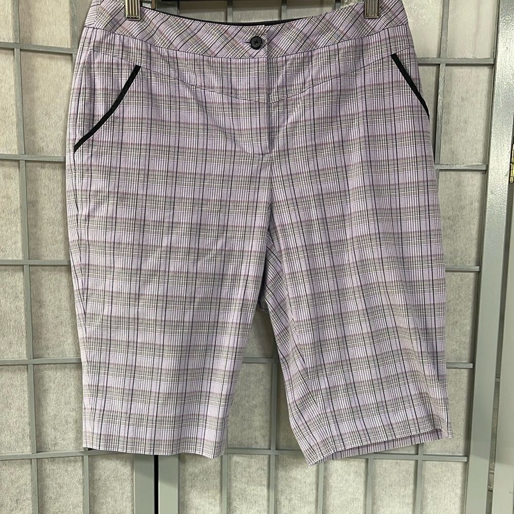 Cutter & Buck Purple and Black Bermuda Shorts, Women’s Size 2.